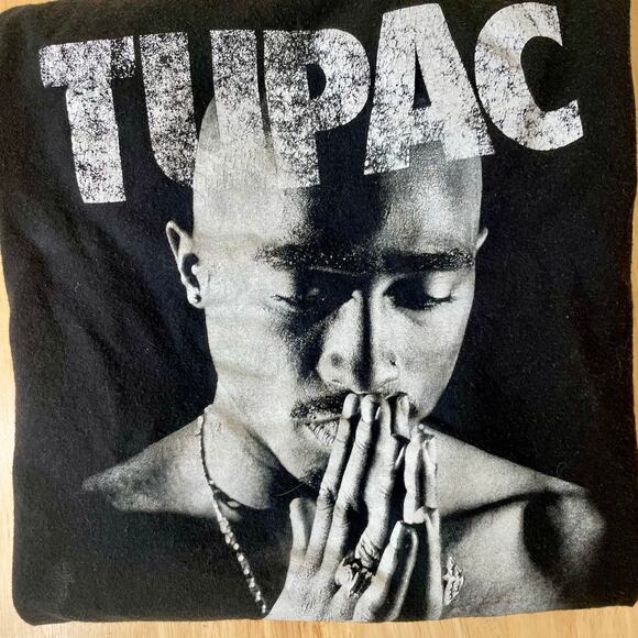 2Pac Tupac Praying Graphic Black and White Black T Shirt Size M - Picture 2 of 3